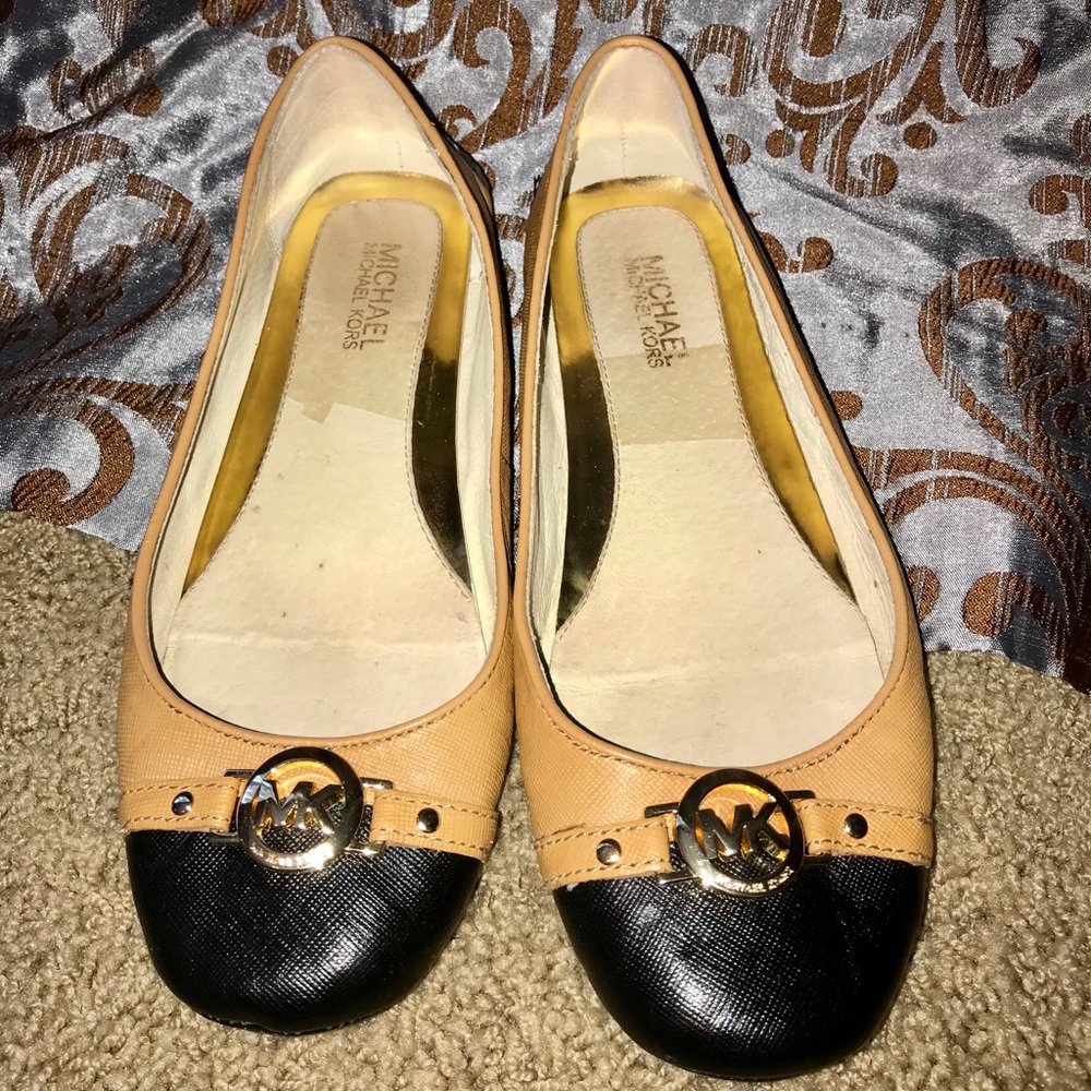 Michaels Kors flats